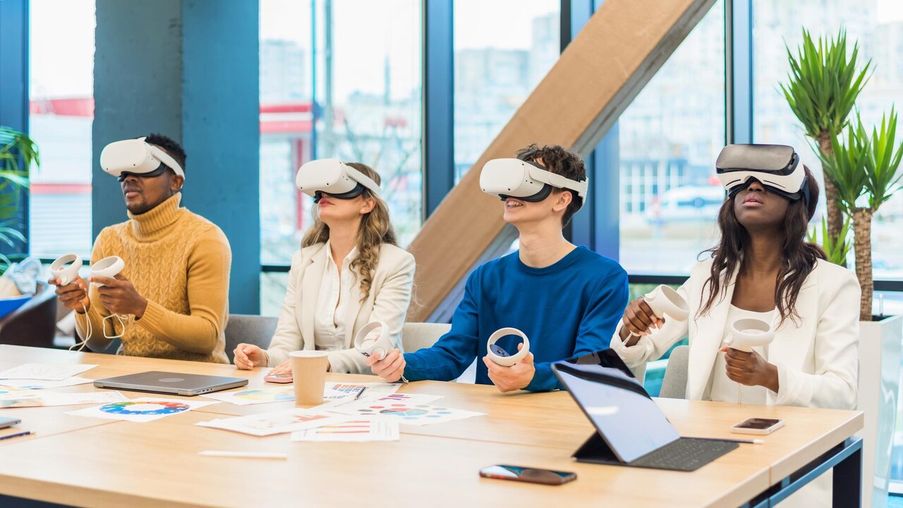 AR & VR as-a-Service for Classrooms and Training