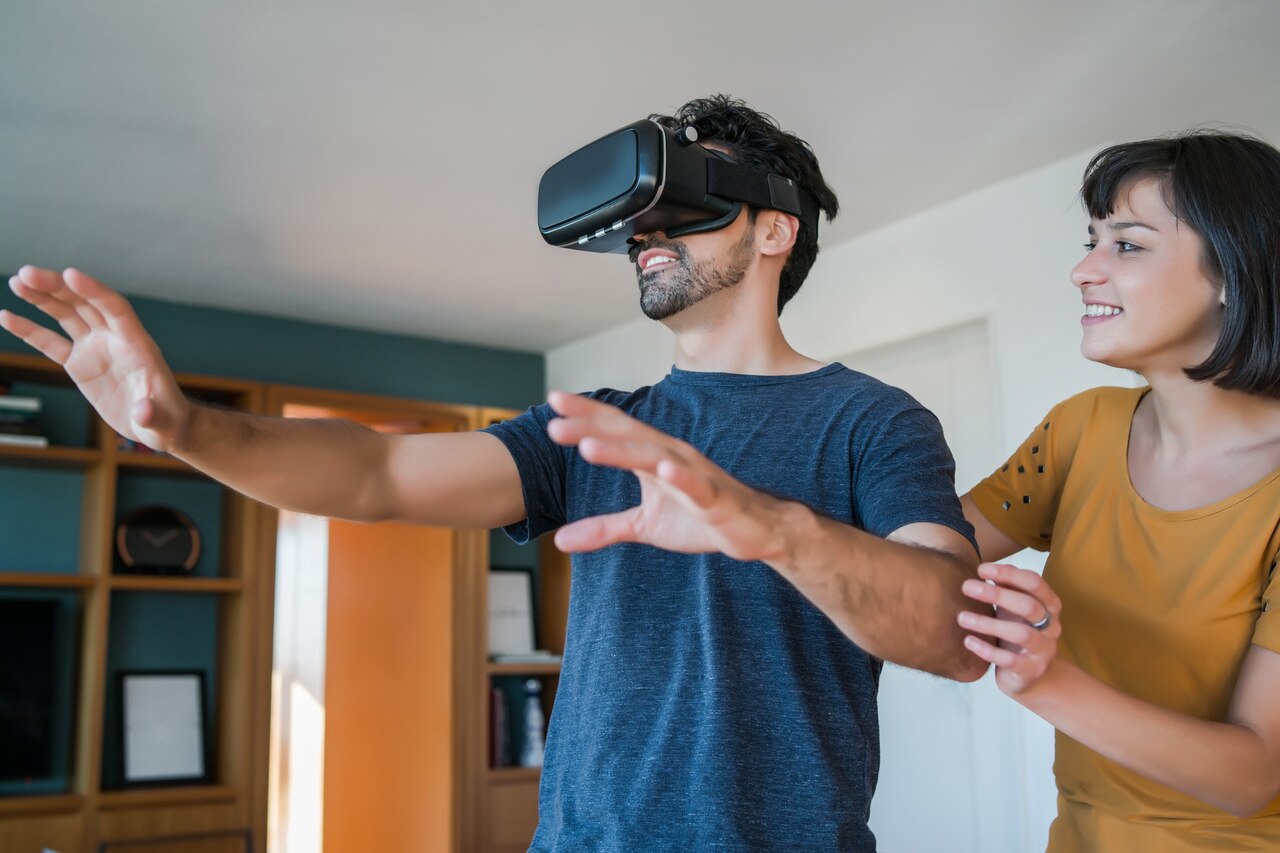 Leveraging Extended Reality (XR) for Impactful User Journeys